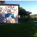 Bord De - Acces Prive A La Prunete