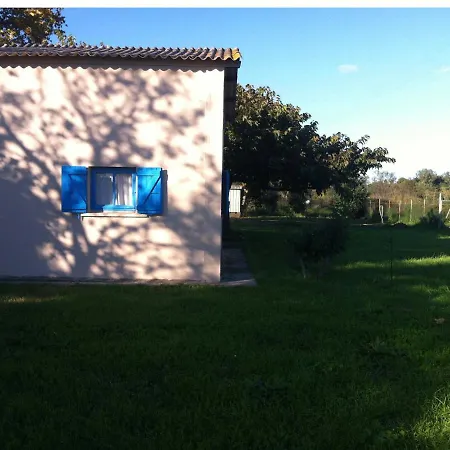 Bord De - Acces Prive A La Prunete