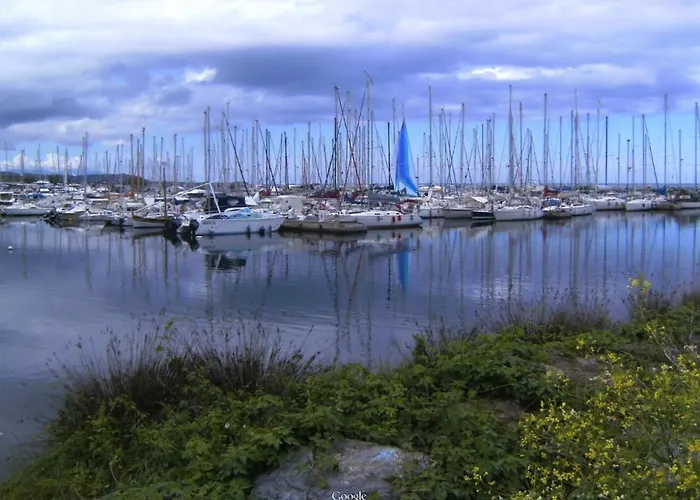 Bord De - Accès Privé à La *